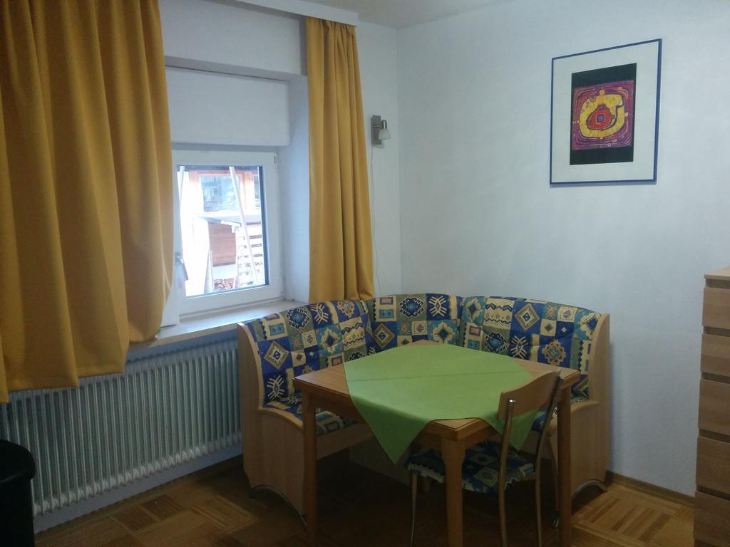Pension Alpengruss Heiterwang Bagian luar foto